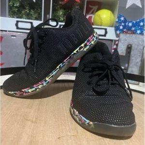 No Bull Size 5 women’s running shoes